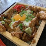 らーめん天上 - 栗豚丼小ラーメン付きでランチタイムは850円