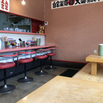 豚珍館 - カウンター席♪