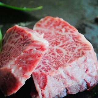 【赤牛】A5ランク程の【和王】料理は豊富にございます。