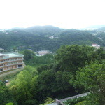 青山やまと - 部屋からの眺めです…ぎりぎり大室山を観ることが出来ます。