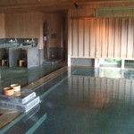 青山やまと - 早朝の大浴場です。