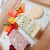 シェ・イノ - 前菜:ホタテと穴子テリーヌ、鴨とフォアグラテリーヌ