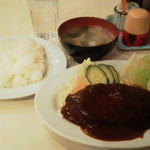 富士 - ハンバーグライス　850円