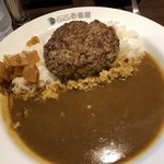 カレーハウス ＣｏＣｏ壱番屋 - ハンバーグカレーご飯200グラム691円。