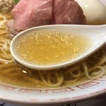 らぁめん小池 - 超！ウマい淡麗のスープ