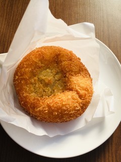 natural bakery cram - カレーパン   170円（税込 ¥184なり）