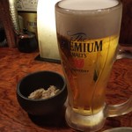さば銀 - 生ビールとお通しのツナ合え