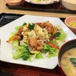 Ootoya - ポテタル鶏竜田のサラダ。