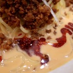 SHIBIRE NOODLES 蝋燭屋 - 冷やし担々麺（1180円）＋半ライス（100円）
      