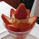 資生堂パーラー - 青森県 八戸産”さちのか“のストロベリーパフェ