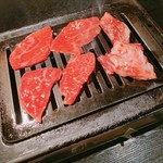 卸)新宿食肉センター極 - 肉 オンザ ガスロースター