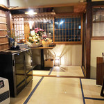 bistro Chic - 店内の一部｡ 靴を脱いで上がります