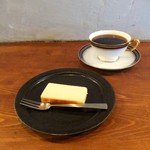 ハミングバードコーヒー - ホワイトチョコのチーズケーキ。