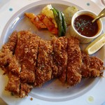 カプリシオ - 2012・チキンカツ・デミグラスソース