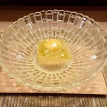 すし処 みや古分店 - 先付けは鱧出汁で煮た冬瓜に鱧の骨で取った出汁