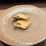 すし処 みや古分店 - 蒸し鮑に蛤の出汁