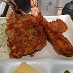 Tsukiji Suzutomi Sushitomi - ミックスフライ定食（大海老フライ、アジフライ、？）
