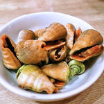 沖縄大衆酒場 島人 - お通しの茹でたティラジャー（チャンバラ貝）