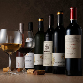 串焼き×厳選ワインを完全個室で味わう【Wi-Fi・電源あり】