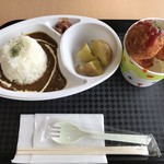 海カフェ たねさし - スパイシーカレー¥680
            ライスコロッケ¥450