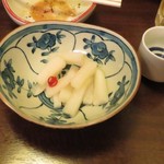 이자카야・텐 - サービスの漬物