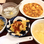 家族菜館 - 麻婆豆腐  ちくわ玉ねぎゴーヤの天ぷら