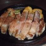 Teppan Yaki Dainingu Den - イベリコ豚のロースステーキ