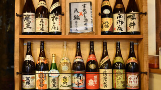 Hachi rin - 酒の棚