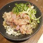 飲んべぇ食堂 らくだ屋 - 鯵たたき丼
