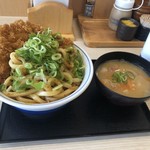 Katsuya - カレーうどん×チキンカツ丼、豚汁小