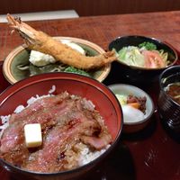 赤坂 津つ井 総本店 - 赤坂名物ビフテキ丼