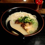 らーめん幕末 - 豚骨ラーメン 720円