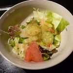 焼肉&グリル　貴坂 - ランチのサラダ