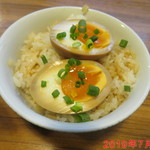 Ramen Tendou - 味玉のせごはん　200円