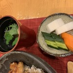 鰻 にしはら - 漬け物、きも吸い