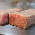 味鉄 - ロース焼いてます