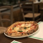 ア フェネステッラ - 