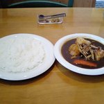 カレーリーフ - こちらがスリランカ風。写真を整理していてやっと見つかりました