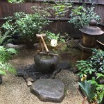 山玄茶 - 1階の坪庭