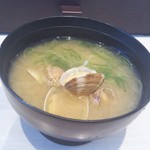 魚べい - あさりの味噌汁　180円+税