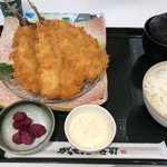 Kaisendon Gatten Sushi - 特鯵フライ定食