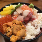 Iroha Zushi - 海鮮丼大盛