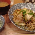 月光香麺 - 生卵付き焼きそば