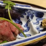 馳走 啐啄一十  - ⑯仙台牛(A5等級12ランク未経産)のイチボのローストビーフ、和辛子&山葵で
      備長炭でじっくり焼き上げられ肉自体の旨みが増していますし、 芳ばしく薫り立っています。
