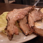 PASTAVOLA - 炙ったパンチェッタとキャベツ