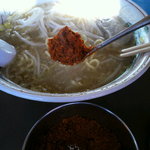 村山ホープ軒 - ２０１２年１月撮影　ラーメン大盛りのニンニク・もやし追加【９５０円】