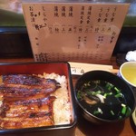 川扇 - うな重   上    1800円