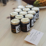 ココマス チョコレート＆カフェ - 肆（いちくら）の蜂蜜漬（はちみつゞけ）"可可（カヽオ）ニブ"