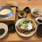 Tsukiji Shokudou Genchan - 若鶏の唐揚げおろしポン酢定食 880yen＋税
