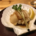 酒肴 新屋敷 - 酒肴 新屋敷　ホタテ焼き